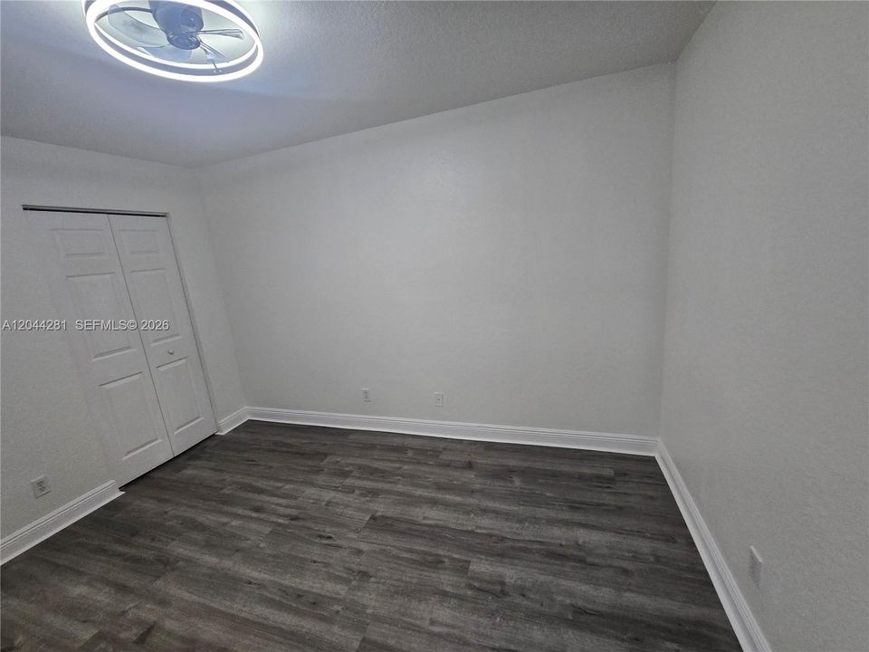 В аренду: $3,450 (3 спален, 2 ванн, 1635 Квадратных фут)