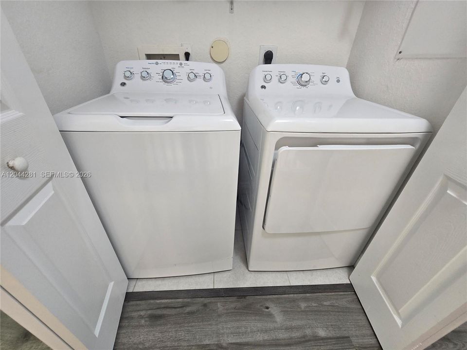 В аренду: $3,450 (3 спален, 2 ванн, 1635 Квадратных фут)