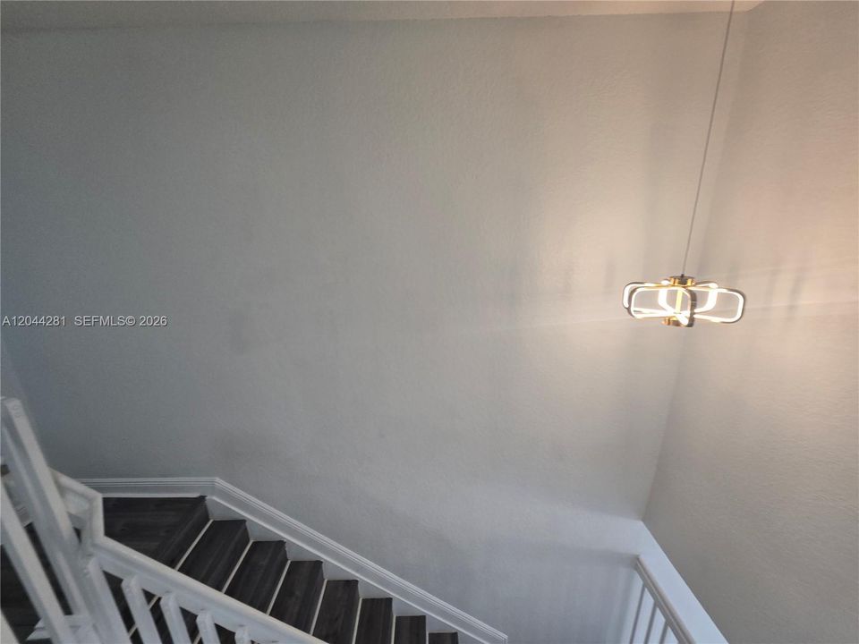 В аренду: $3,450 (3 спален, 2 ванн, 1635 Квадратных фут)