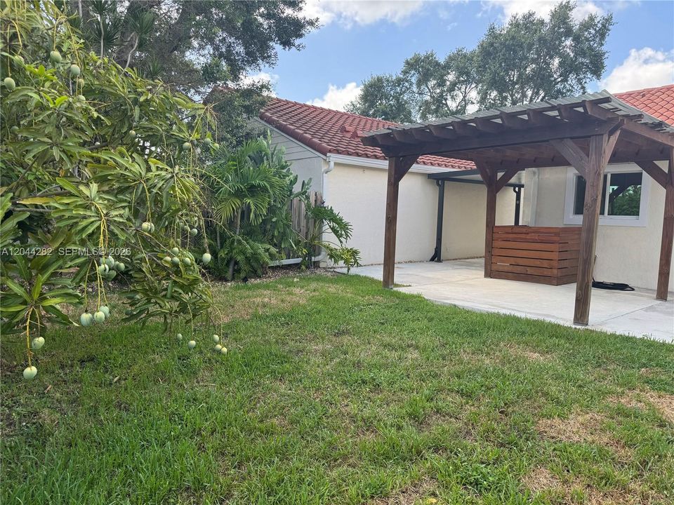 En Venta: $519,900 (2 camas, 2 baños, 1273 Pies cuadrados)