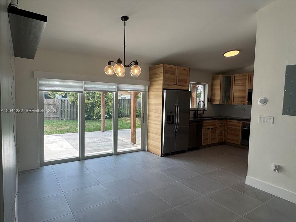 En Venta: $519,900 (2 camas, 2 baños, 1273 Pies cuadrados)