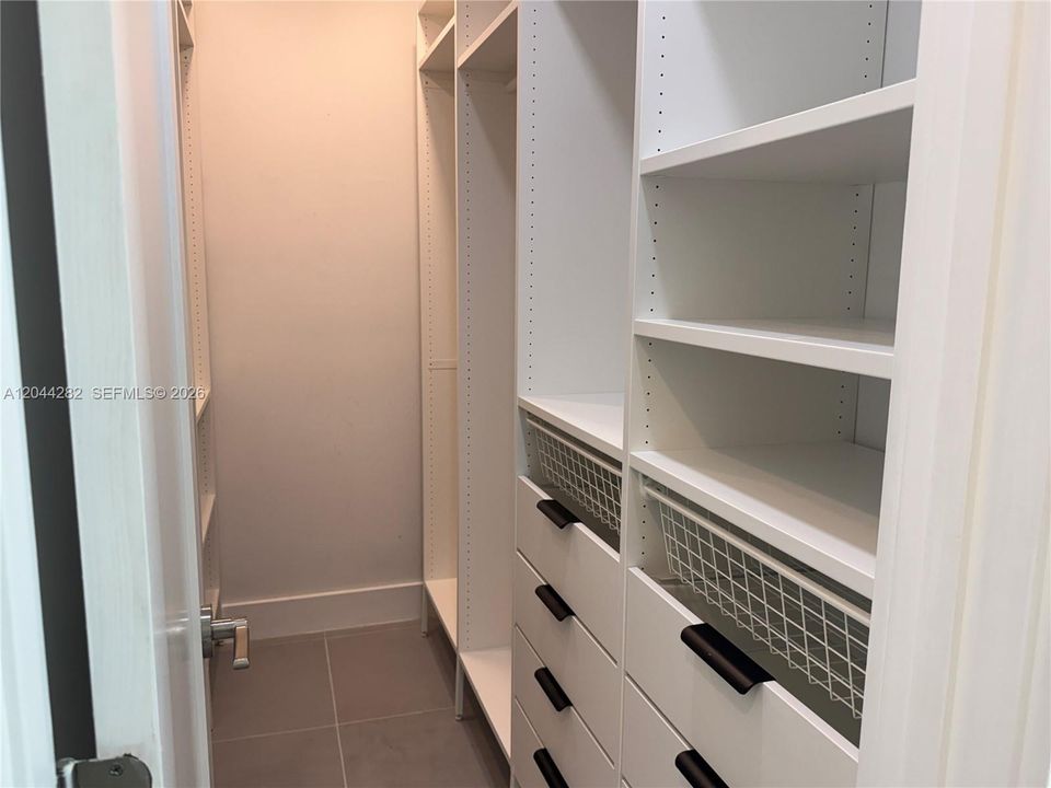 En Venta: $519,900 (2 camas, 2 baños, 1273 Pies cuadrados)