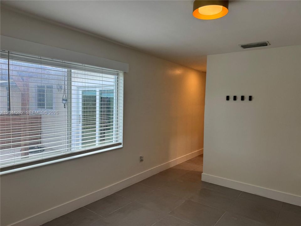 En Venta: $519,900 (2 camas, 2 baños, 1273 Pies cuadrados)