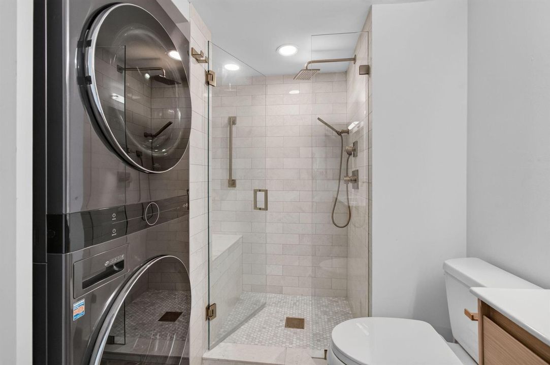 WASHER/DRYER