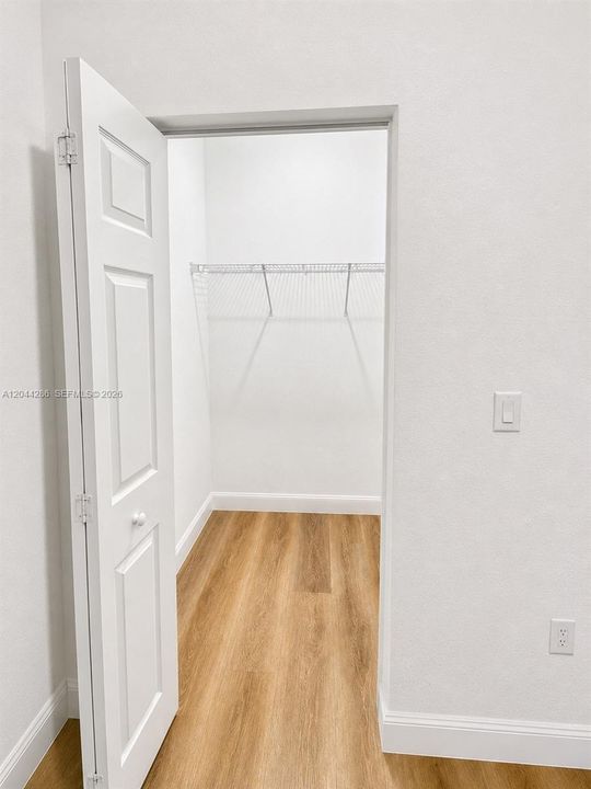 В аренду: $3,400 (3 спален, 2 ванн, 2736 Квадратных фут)