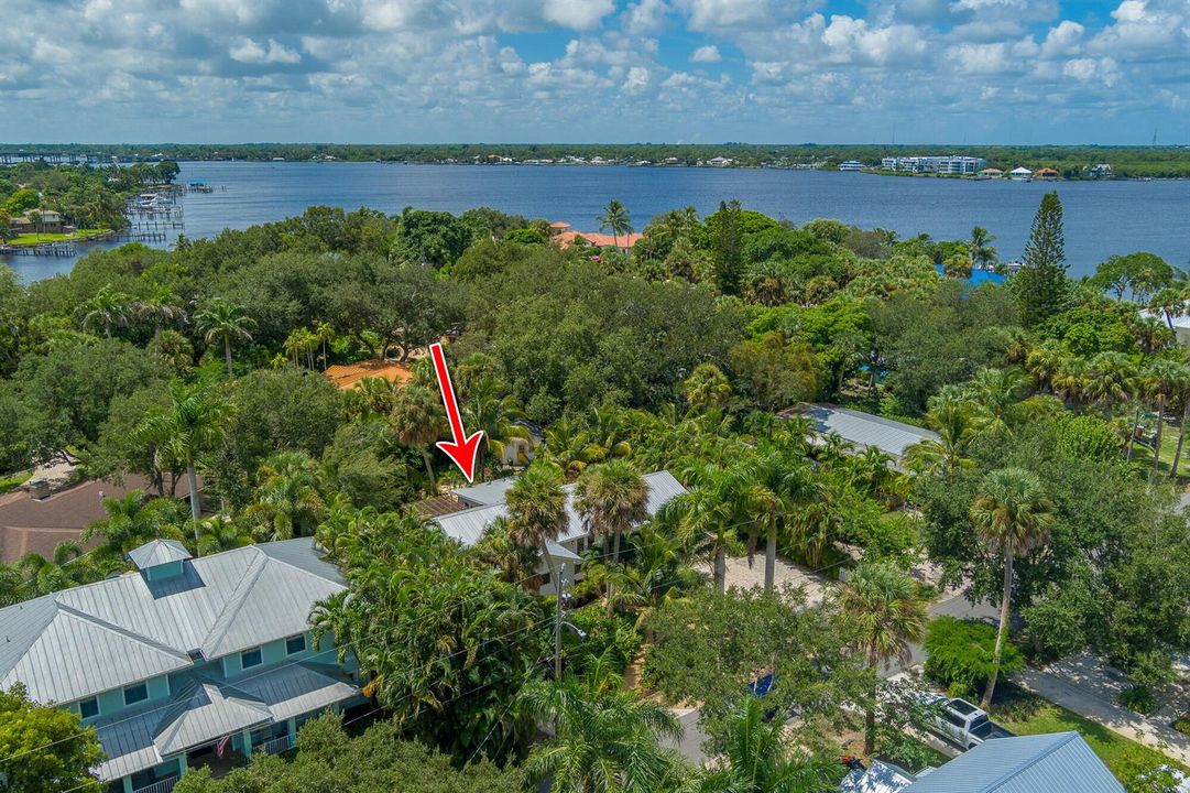 547 SW Riverview St, Stuart, FL 34994-2