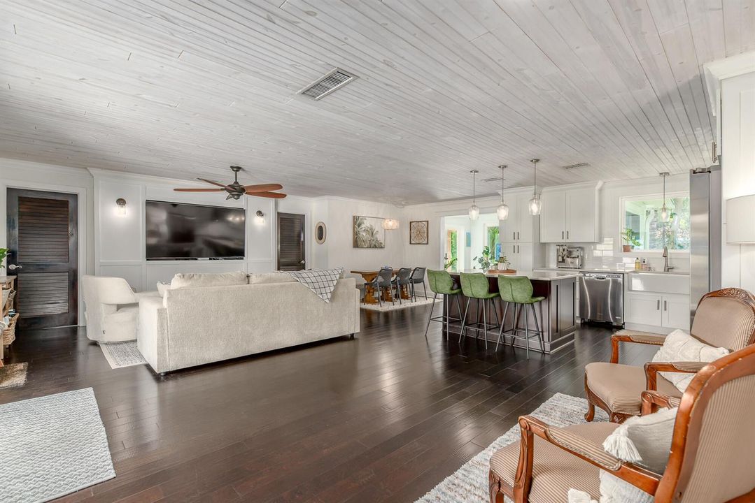 547 SW Riverview St, Stuart, FL 34994-10