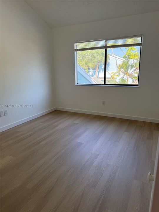 В аренду: $2,490 (3 спален, 2 ванн, 1186 Квадратных фут)