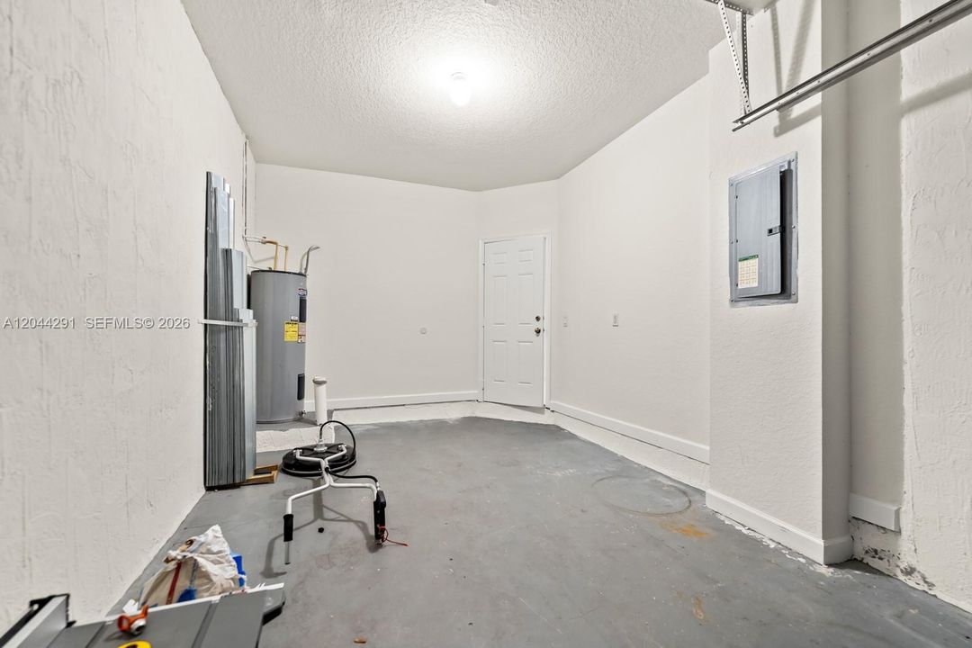 En Venta: $339,999 (3 camas, 2 baños, 1732 Pies cuadrados)