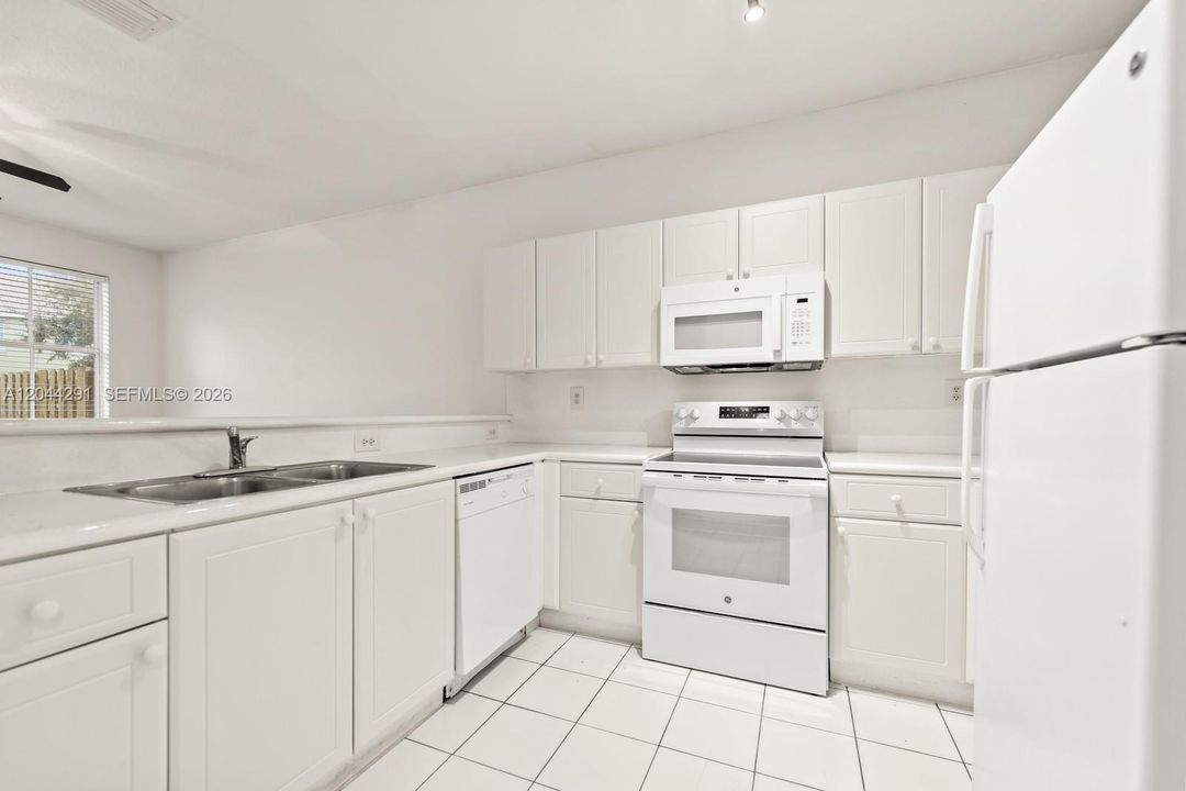 En Venta: $339,999 (3 camas, 2 baños, 1732 Pies cuadrados)