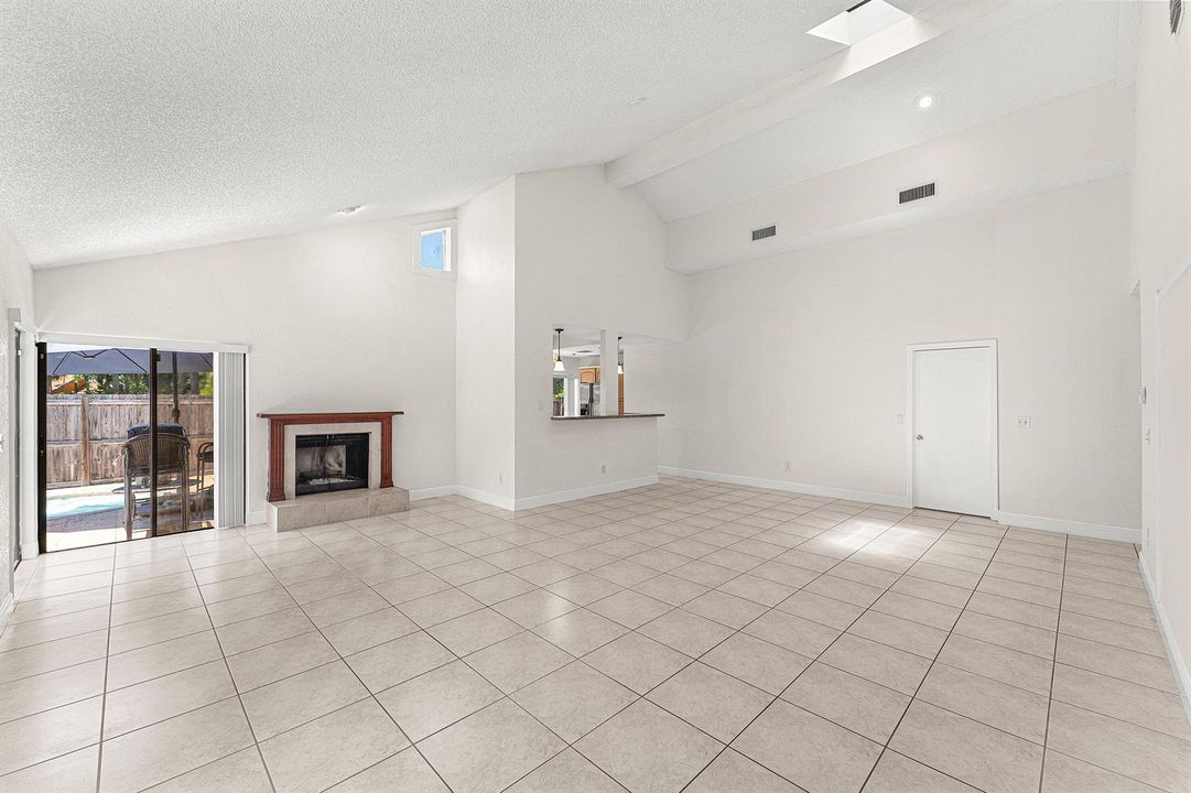 009-7627SierraDriveWest-BocaRaton-FL-334