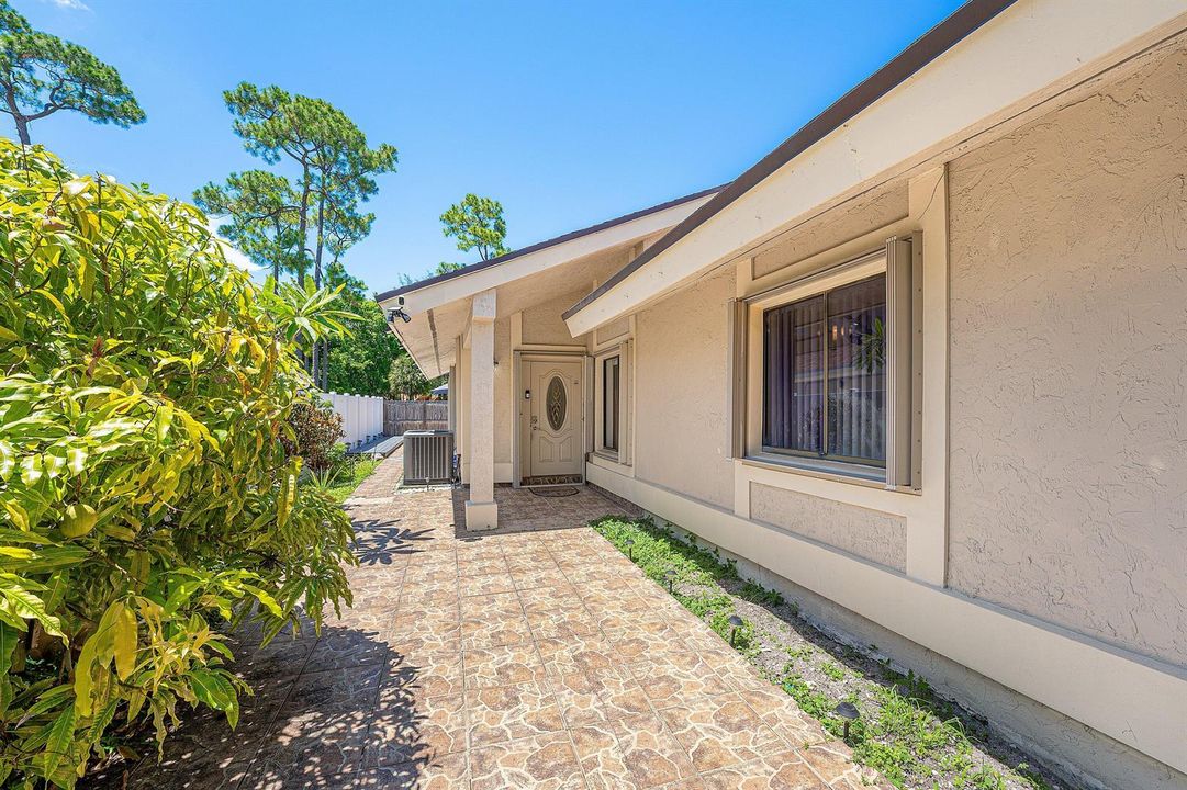 004-7627SierraDriveWest-BocaRaton-FL-334