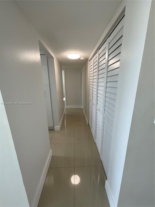 En Venta: $325,000 (2 camas, 1 baños, 946 Pies cuadrados)