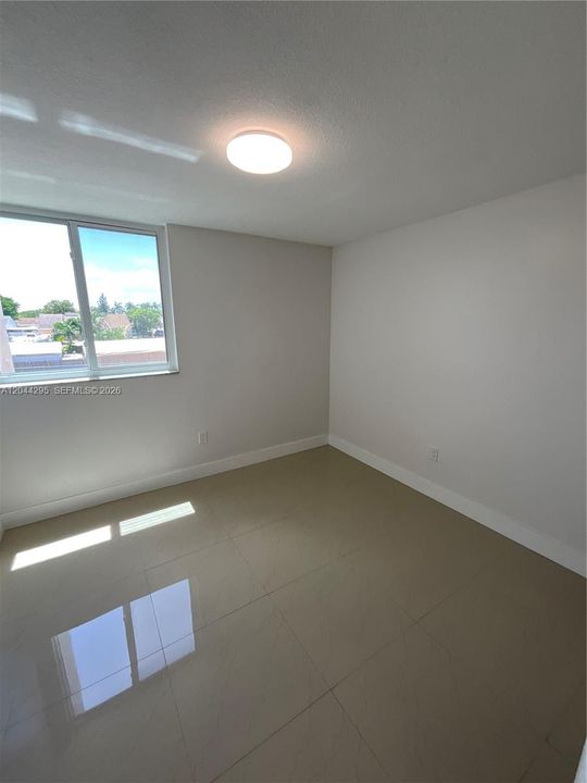 En Venta: $325,000 (2 camas, 1 baños, 946 Pies cuadrados)