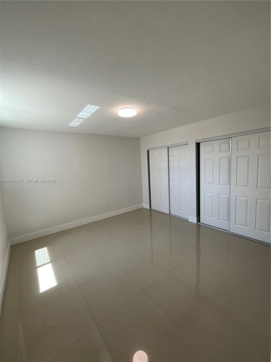 En Venta: $325,000 (2 camas, 1 baños, 946 Pies cuadrados)