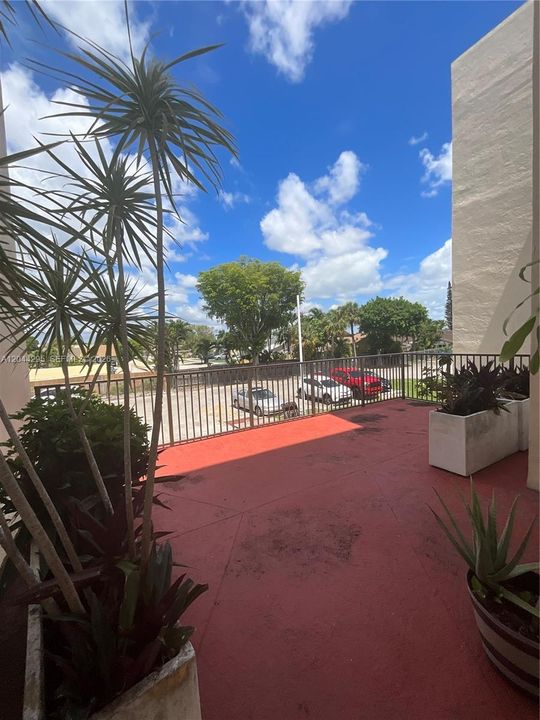 En Venta: $325,000 (2 camas, 1 baños, 946 Pies cuadrados)