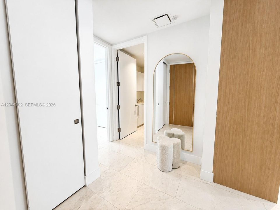 В аренду: $15,000 (2 спален, 2 ванн, 1447 Квадратных фут)