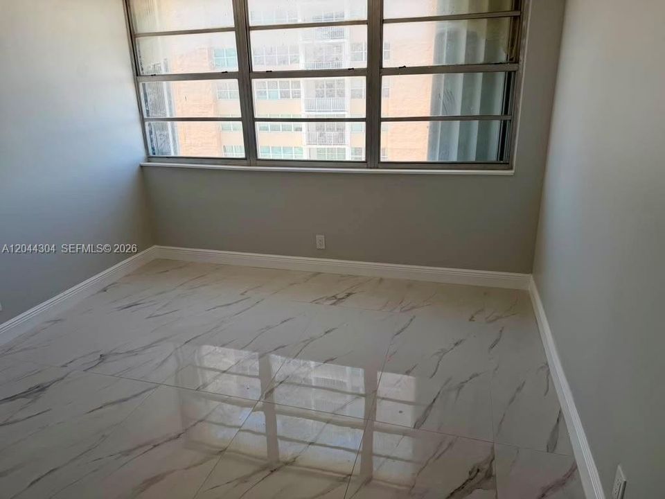 For Rent: $2,850 (2 beds, 2 baths, 1252 Square Feet)