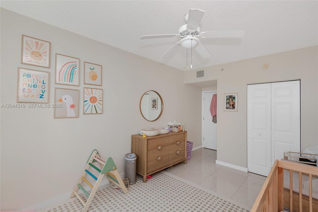 2nd bedroom