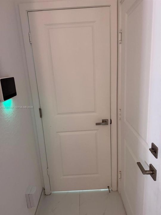 В аренду: $3,400 (3 спален, 2 ванн, 1712 Квадратных фут)