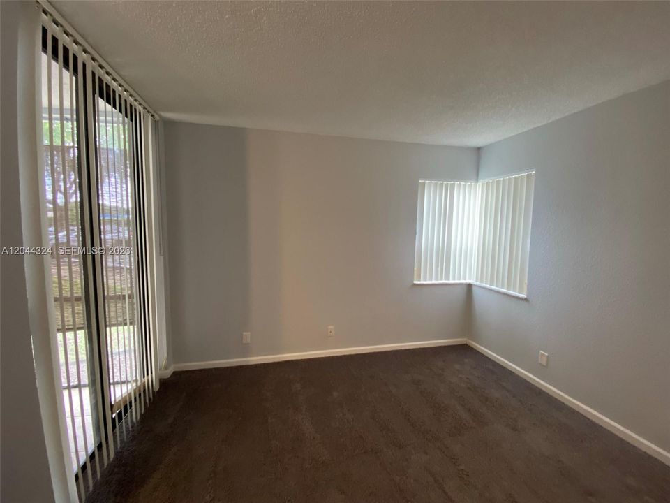 В аренду: $1,900 (1 спален, 1 ванн, 718 Квадратных фут)