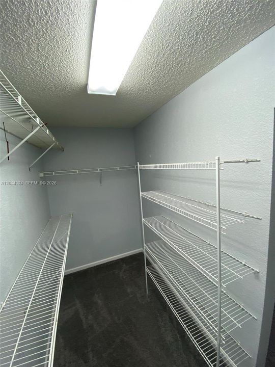 В аренду: $1,900 (1 спален, 1 ванн, 718 Квадратных фут)