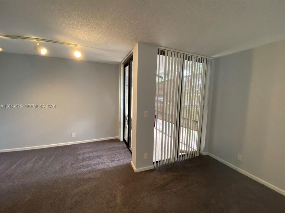 В аренду: $1,900 (1 спален, 1 ванн, 718 Квадратных фут)