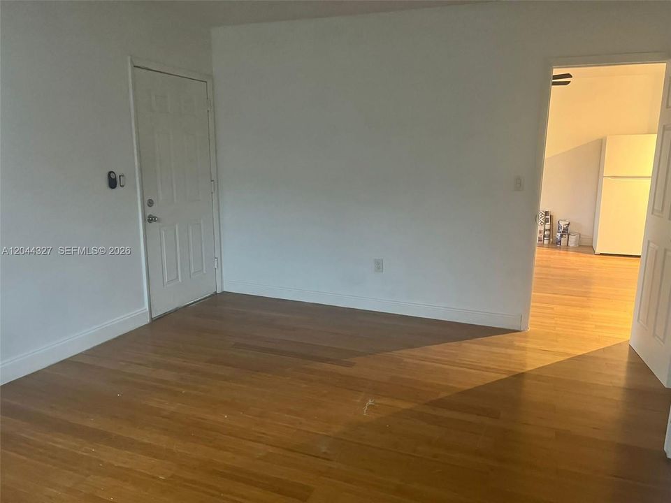 В аренду: $2,475 (2 спален, 2 ванн, 1050 Квадратных фут)