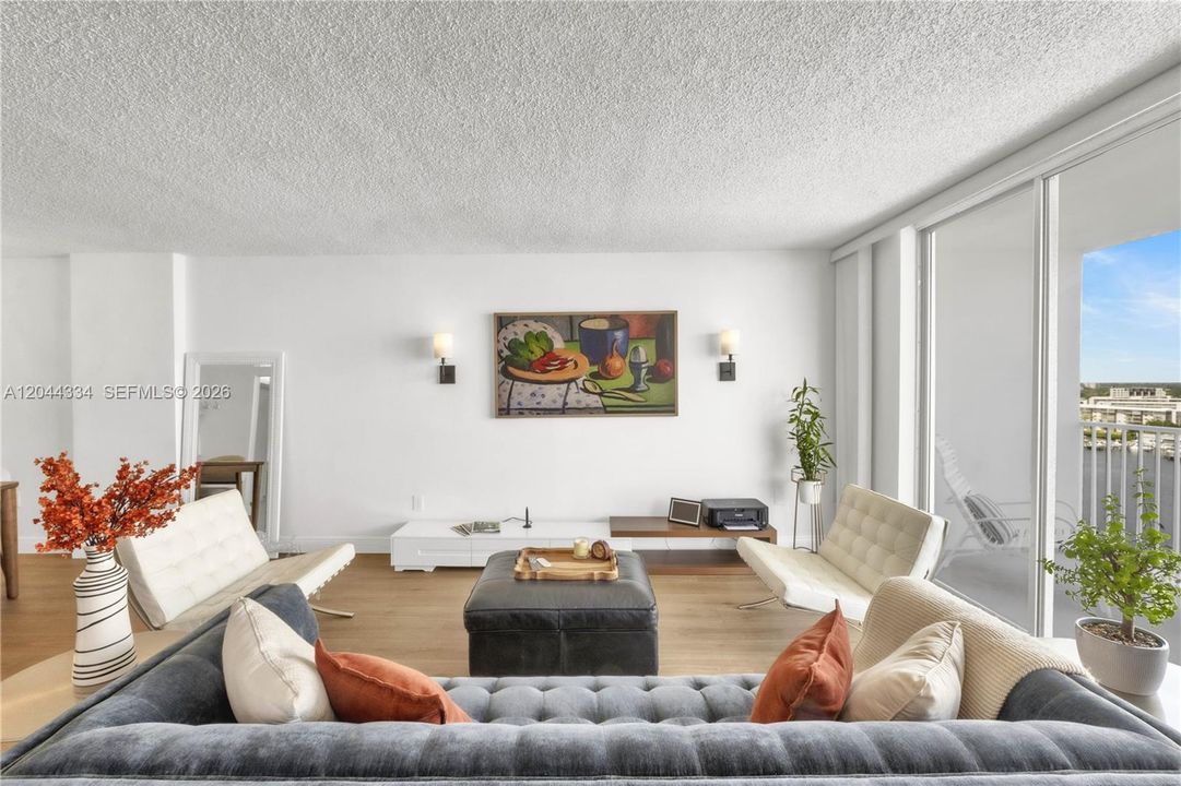 En Venta: $305,000 (2 camas, 2 baños, 1220 Pies cuadrados)