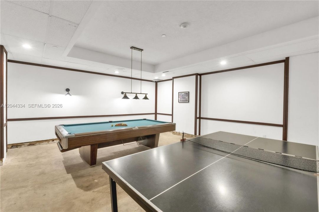 En Venta: $305,000 (2 camas, 2 baños, 1220 Pies cuadrados)