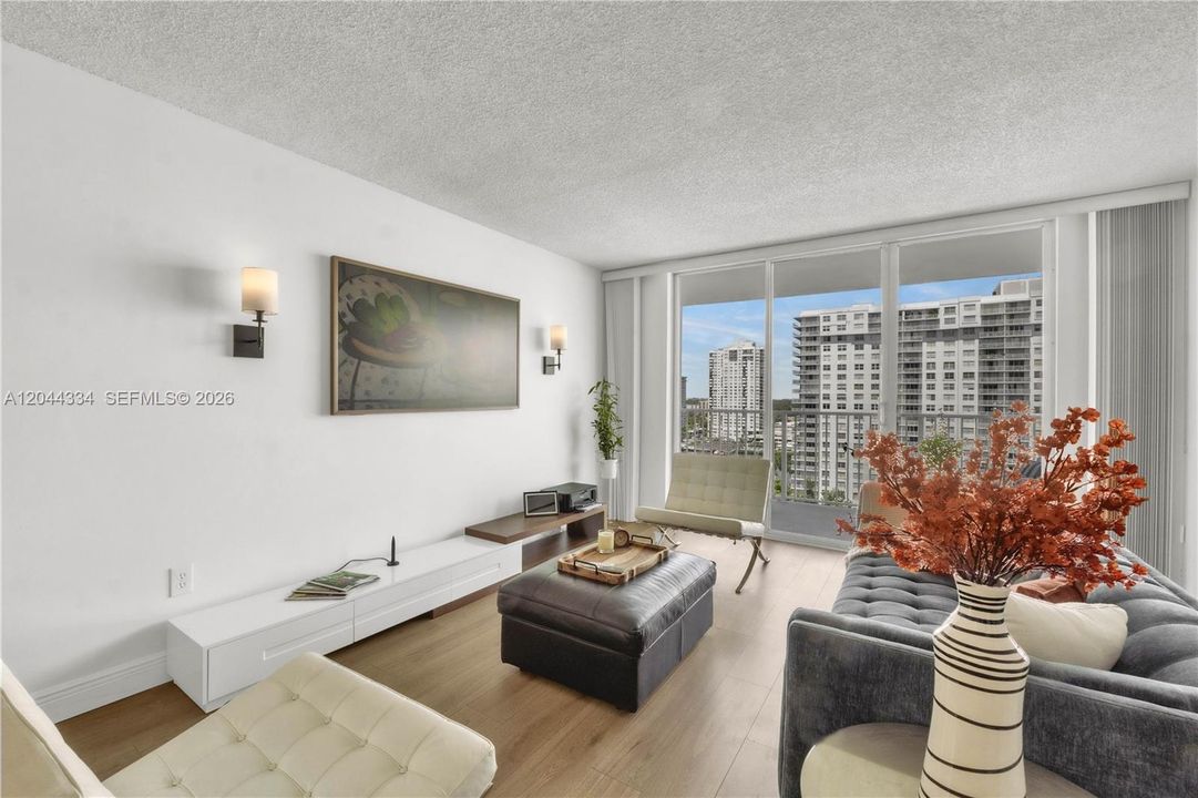 En Venta: $305,000 (2 camas, 2 baños, 1220 Pies cuadrados)