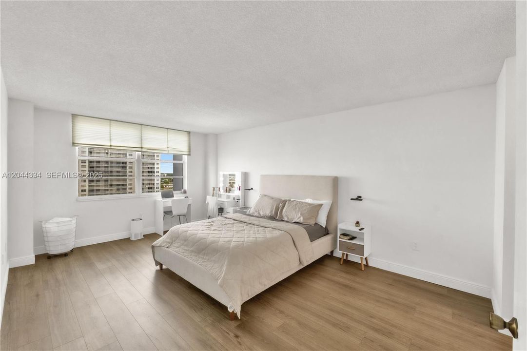 En Venta: $305,000 (2 camas, 2 baños, 1220 Pies cuadrados)