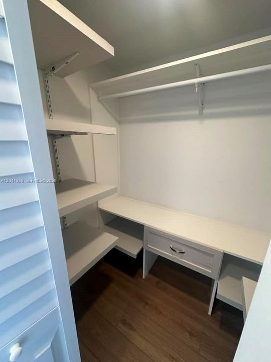 На продажу: $245,000 (1 спален, 1 ванн, 855 Квадратных фут)
