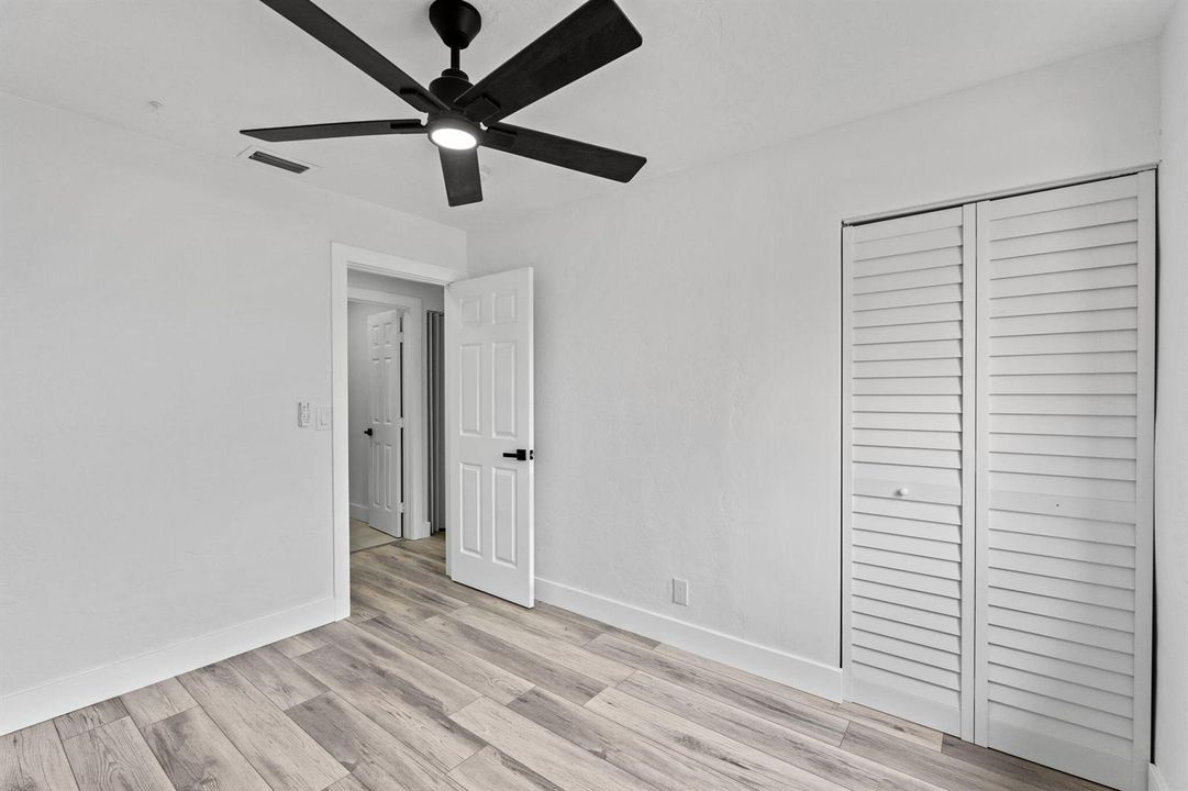 16-web-or-mls-A7409168