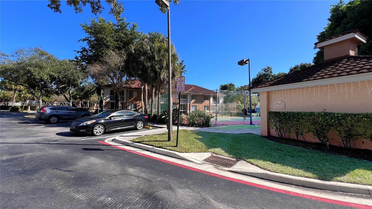 For Sale: $284,900 (2 beds, 2 baths, 1097 Square Feet)