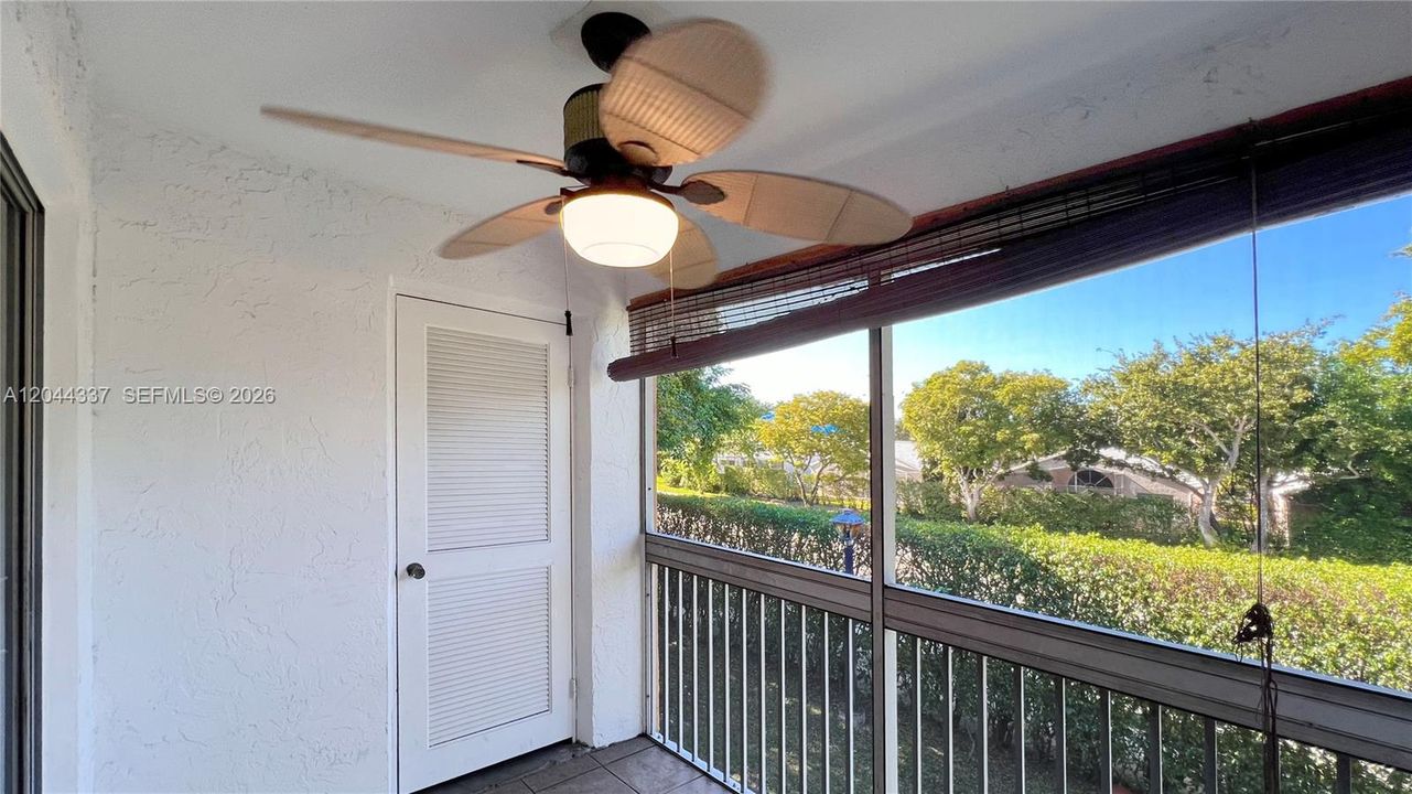 For Sale: $284,900 (2 beds, 2 baths, 1097 Square Feet)
