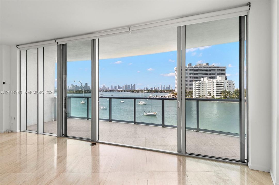 For Rent: $14,000 (3 beds, 2 baths, 1974 Square Feet)