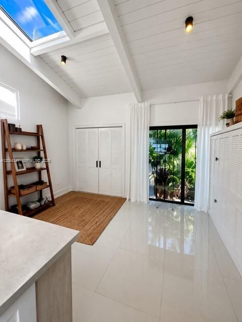 For Rent: $4,900 (2 beds, 2 baths, 1680 Square Feet)