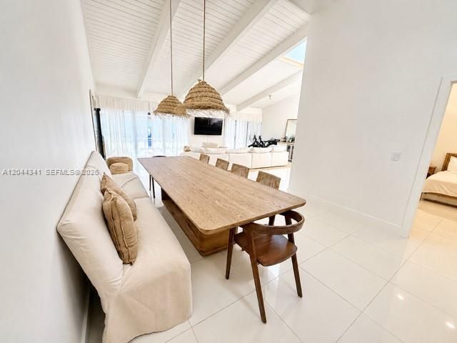 For Rent: $4,900 (2 beds, 2 baths, 1680 Square Feet)