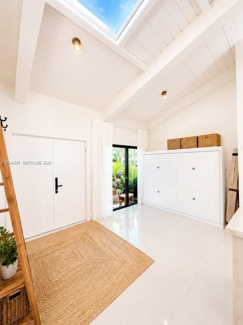 For Rent: $4,900 (2 beds, 2 baths, 1680 Square Feet)