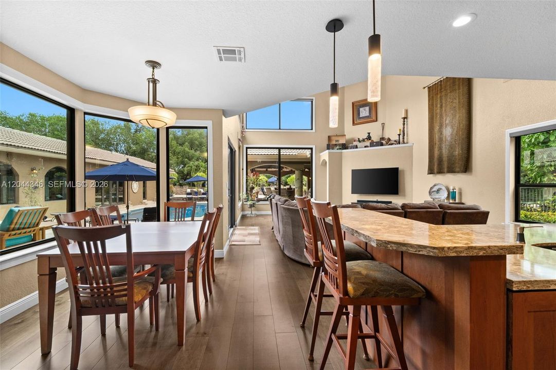En Venta: $2,849,000 (6 camas, 5 baños, 6059 Pies cuadrados)