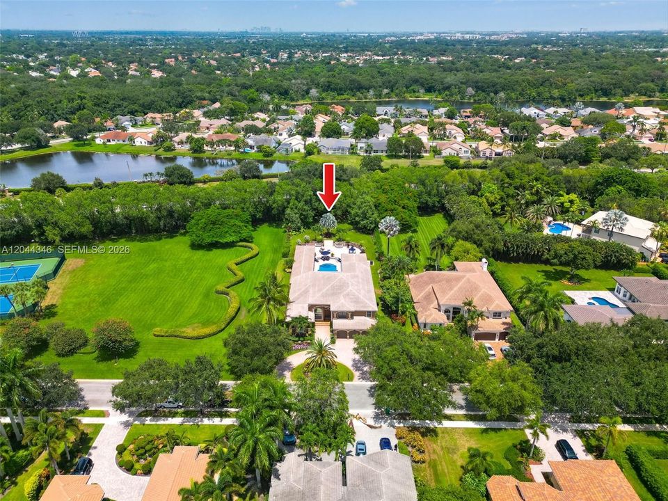 En Venta: $2,849,000 (6 camas, 5 baños, 6059 Pies cuadrados)
