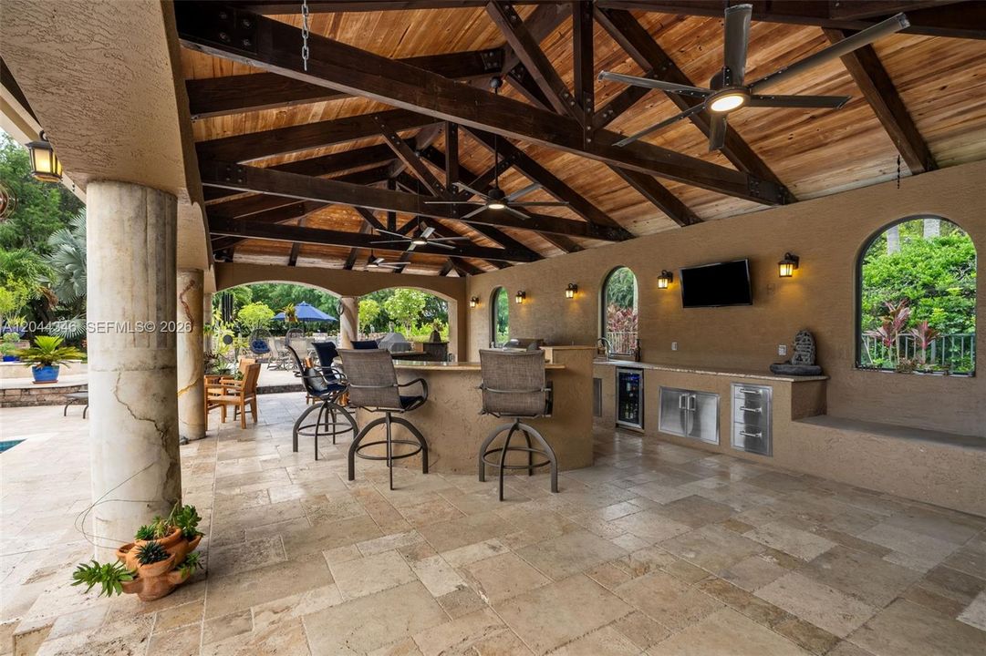 En Venta: $2,849,000 (6 camas, 5 baños, 6059 Pies cuadrados)
