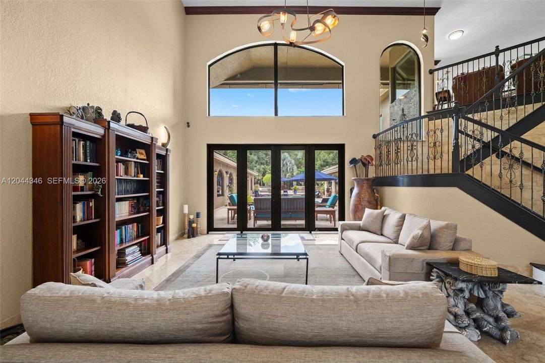 En Venta: $2,849,000 (6 camas, 5 baños, 6059 Pies cuadrados)