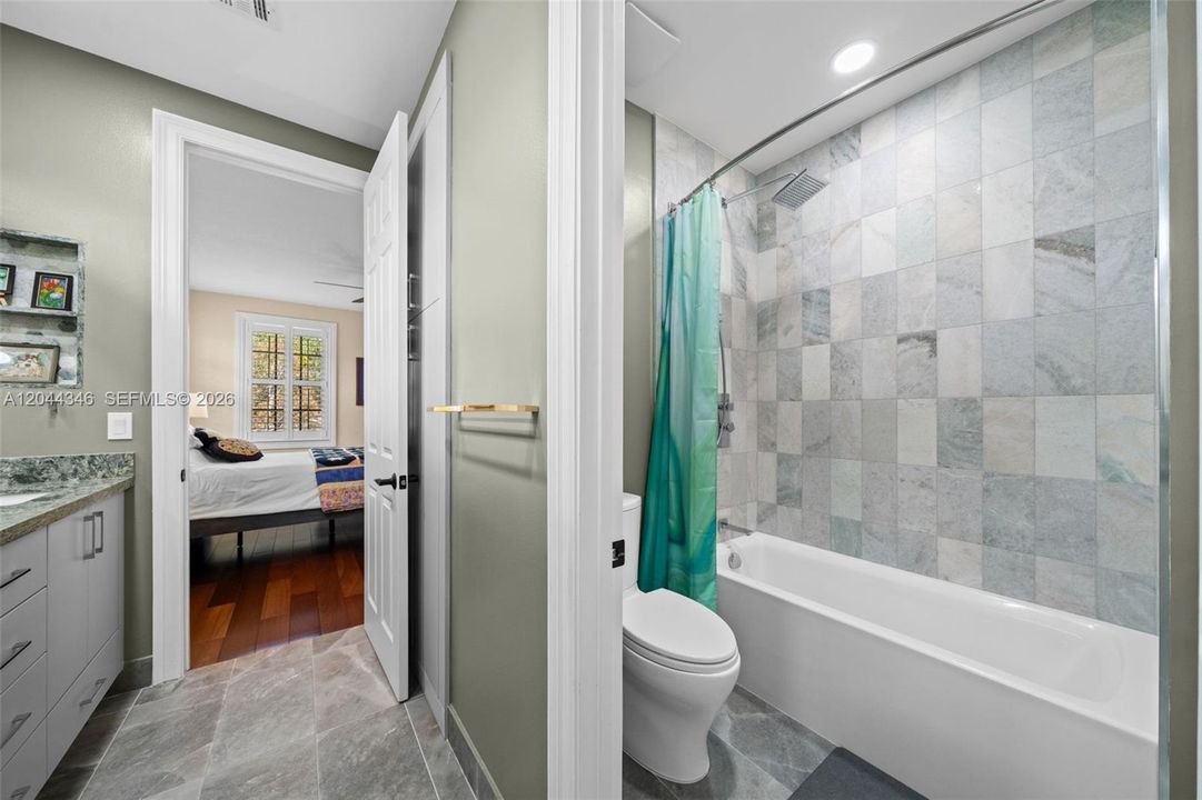 En Venta: $2,849,000 (6 camas, 5 baños, 6059 Pies cuadrados)