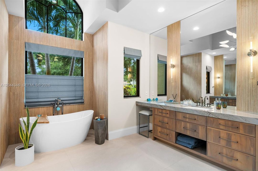 En Venta: $2,849,000 (6 camas, 5 baños, 6059 Pies cuadrados)