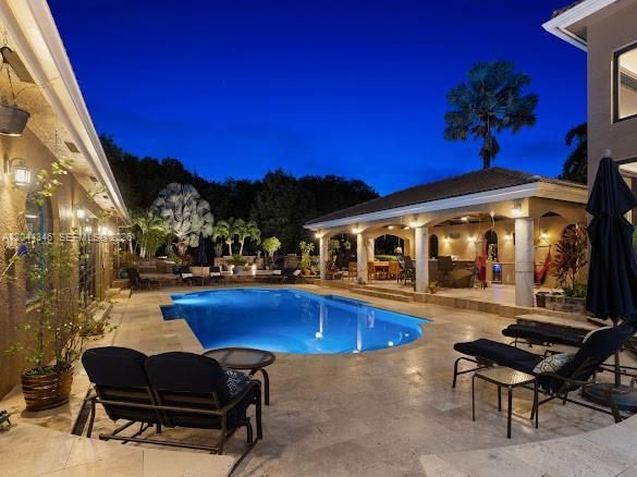 En Venta: $2,849,000 (6 camas, 5 baños, 6059 Pies cuadrados)