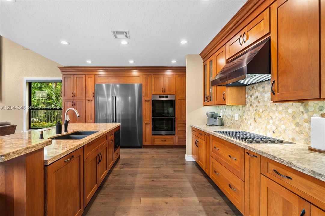 En Venta: $2,849,000 (6 camas, 5 baños, 6059 Pies cuadrados)