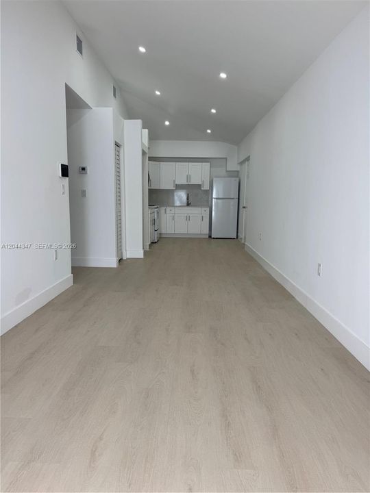 For Rent: $3,285 (3 beds, 3 baths, 1100 Square Feet)