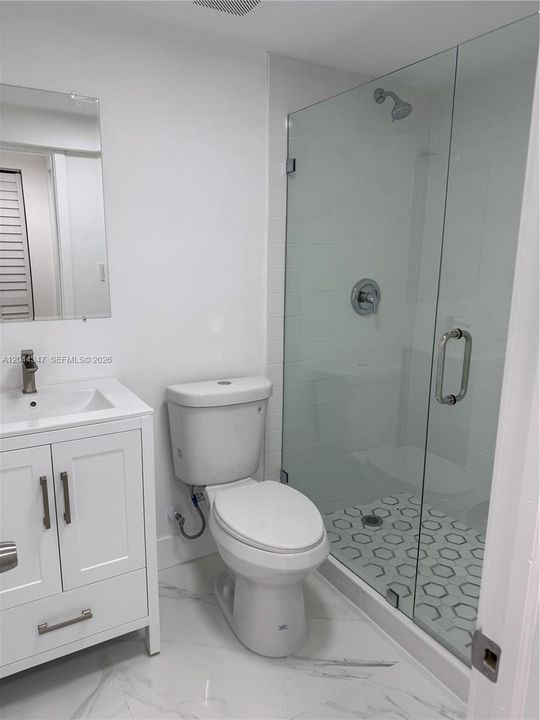 For Rent: $3,285 (3 beds, 3 baths, 1100 Square Feet)